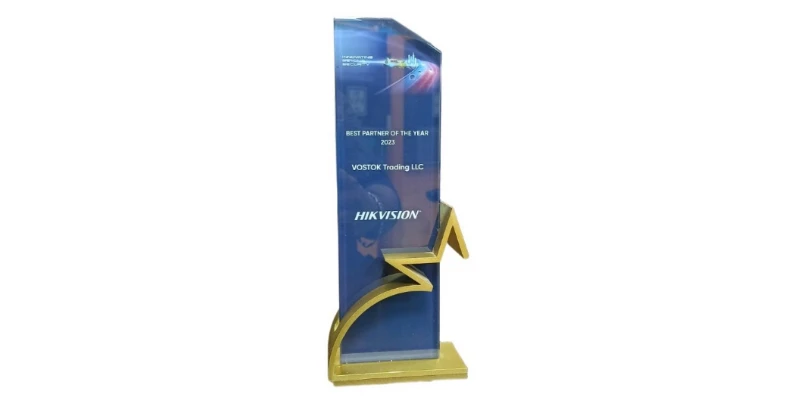 Hikvision Best Partner of the Year 2023 award presented to Vostok Trading LLC, recognizing excellence in security solutions
